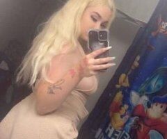 Petite Busty Blonde💦💋☺ - Image 4
