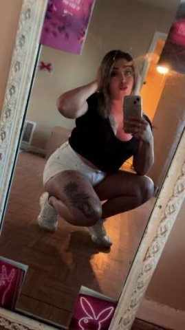 sensual latina ready to please - 1