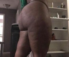 Quad Cities escorts - Start Yo Weekend Off With This Cup Of Tea