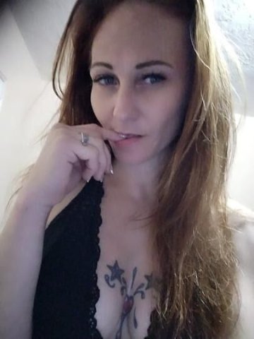 🎄 Santa's Naughty lil Helper Available Now 🎁 Cum Get Ur Present💋 Early moing, Late Night📱Text or call☎ Ready @ Incall.🚫 NO Outs 🤤Eye rolling, 👠toe curling, 💦sloppy toppy, 🥒throbbing hard 💣Release💥👑Throat Goat, cum find out urself👑 - 1