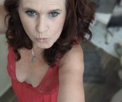 TGIF who wants to feel the soft skin of a MILF - Image 9