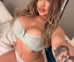 Available now🔥HOT SEXY AND WET😜🍑 - Image 3