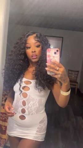 Sexy Sweet Petite Treat Available 🍫💦👄🍆👅 - 1