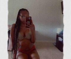 Mystery ..Prettiest tittes and best head in around 👅👅💦 160Hh GFE - Image 1