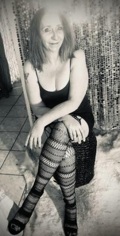 Sexy milf - 1