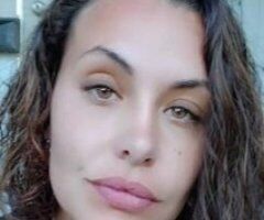 beautiful 26 yr old hot wet and horny - Image 2