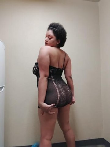CASH ONLY 💦TOO BLESSED TO BE STRESSED 💦If you dont like Curly Afros then im not your girl 💋 Good morning handsome💦WEEKEND SPECIALS AVAILABLE NOW - 1
