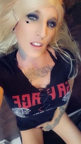 NO DEPOSIT!!!CUM ENJOY A HOT THREESOME WITH LUSCIOUS LIZ AND HER TS BESTIE SEXY LEXY--GET IT BEFORE ITS GONE!!!! - 1