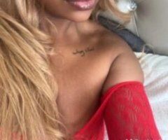 hey fellas ask about the two girl 🍭 /outs/car - Image 1