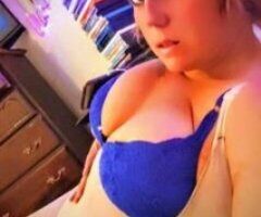 MILF READY TO TRAVEL 😊 - Image 3