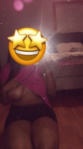 Young horny black queen available for hookup I’m ready for you daddy 🌹💗 - 1