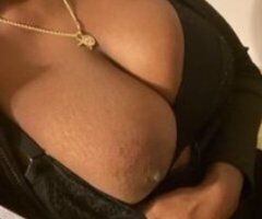 Des Moines escorts - chocolate kisses outcall only