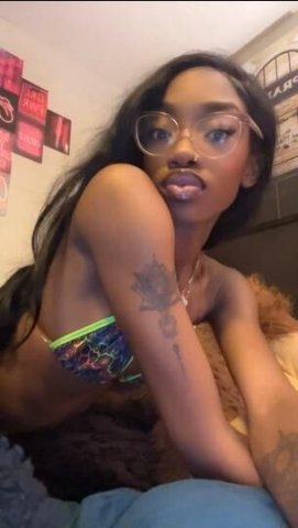 *2 GIRL special* pretty petite brownskin - 1