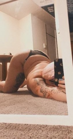 Pretty & Thick Juicy German 😍💦🤪 - 1