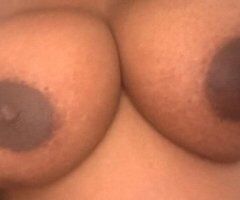 SLIM THICK WITH GRIP, CARAMEL COMPLEXION, BIG TITTIES, SOFT SKIN - Image 2