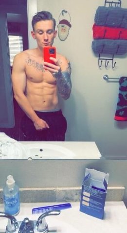 6"2 blonde hair blue eyes athletic prison body. you know you have a fantasy so come explore it. i can be what ever you want me to be - 1