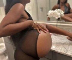 hot girls 🔥🍩🤤 - Image 3