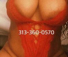 5'1 thick perky big boobs squirter - Image 4