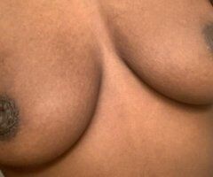 Hey daddy come have some fun with me💦 '🤎can fuck great🤪sexy! juciy wet pussy😜 love to fuck💦🍫any sex style you like😛 can suck dick very good and i do fuck back baby😍🥰 - Image 2