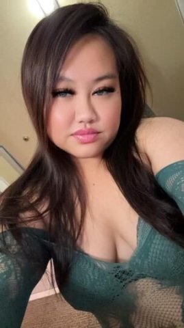 Thick Juicy ASIAN👅💦 Freaky Slutty Throat Goddess😜😘 PHAT PUSSY 💦🍑😝 - 1