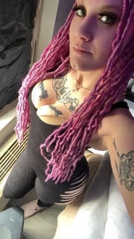 Start your week off with a bang 👄Queen Divine😘904x897x0261 - 1