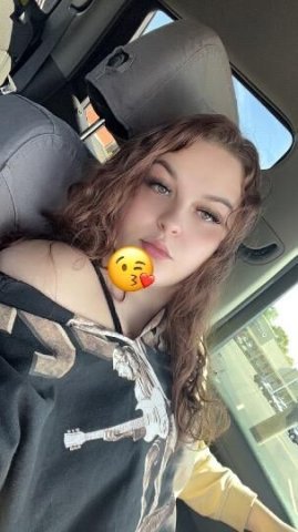 Hosting incall AKRON tatted thick white female - 1