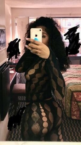 So fine it will blow your mind 🤯 2 GIRL SPECIAL - 1