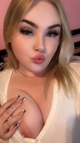 bbw looking to have fun and be spoiled 🩷🩷 - 1