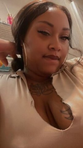 COME WINE N DINE WITH ME OR FOLLOW ME STRAIGHT THERE 🫦🫦🫦💦💦💧🌊 💅💦💦🍯🍯🥂Incall/Outcall 💋 Sexy natural bombshell ✅ Serious inquiries only.. - 1