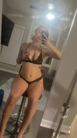 Back in town Queen Henny💞🍸Lets have fun come see me - 1