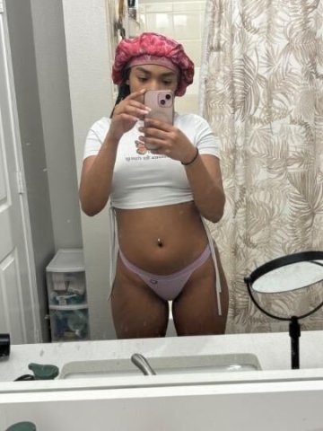 pretty wet pussy - 1