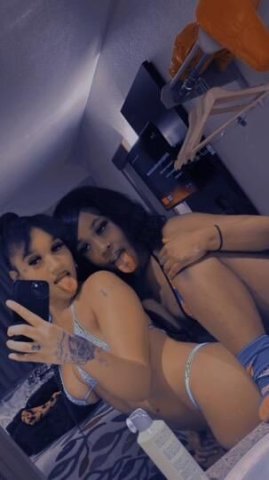 juicy pussy /juicy lips 💋 incalls🥰 very open minded 😁 - 1
