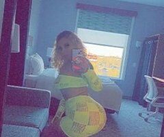 daytona for the weekend sexy italian goddess F/T DUO verify onlyfans.com/fineassmoneyy - Image 10