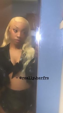 ( TOP TIER EXPERIENCE🎀) LIMITED TIME HERE ) Slim 🍷 Petite & Kinky 📍💋 Verification Provided 😙 no bait here - 1