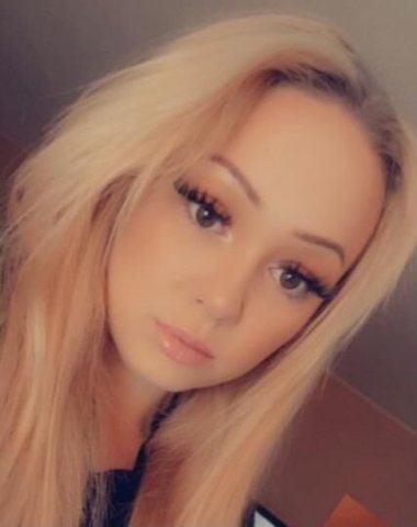beautiful tall southern girl with great city vibe - 1