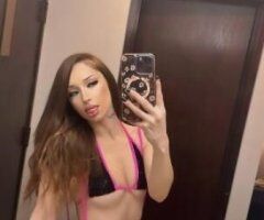super sweet 🩷 Petite Freaky treat👸🏻 - Image 2