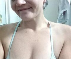 Curvy body blue eyes sweet & tight - Image 3