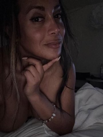 Latina Mami for a serious stud Asap - 1