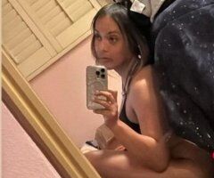 Latina Mami for a serious stud Asap - Image 2