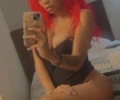 Busty Cutie Looking For Fun - Image 5