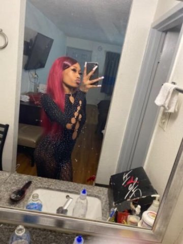 come see me its getting cold let me warm u up ❤ - 1
