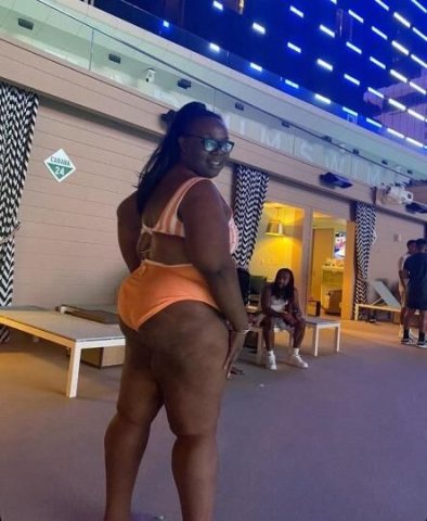 Pretty Bbw stays wet💦💦 let me drain ur balls!! In-Call Outcall & Car-dates Throat gamePrOper!!! !highly addictive$85 qv $100bbbj $130 hhr $150 hr incall 🌹🌹🌹 - 1