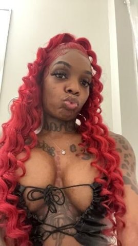 ms.petite champagne - 1