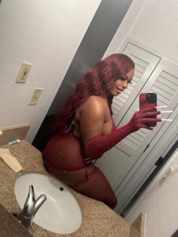 Big Booty Trans Available Now 100% Real - 1