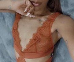 Phoenix escorts - LOVELY is here 😈OUT CALLS / in calls available 😜
