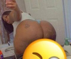 Late Night Snack 👅 - Image 2