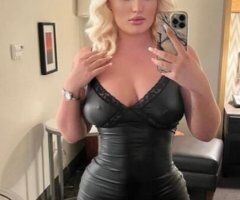 Upscale Luxury All American Blonde Bombshell - Image 8