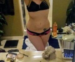****This night Only 3 beautiful girls 1 Latina 2 White girls!!! - Image 4