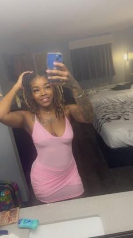 2 Girl FreakShow Leaving Soon Dont Miss This 1 of Lifetime Oppurtunity 💋 - 1