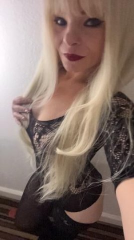 Sexy 4'4 hottie. Thickk & Curvy Fantasy - 1